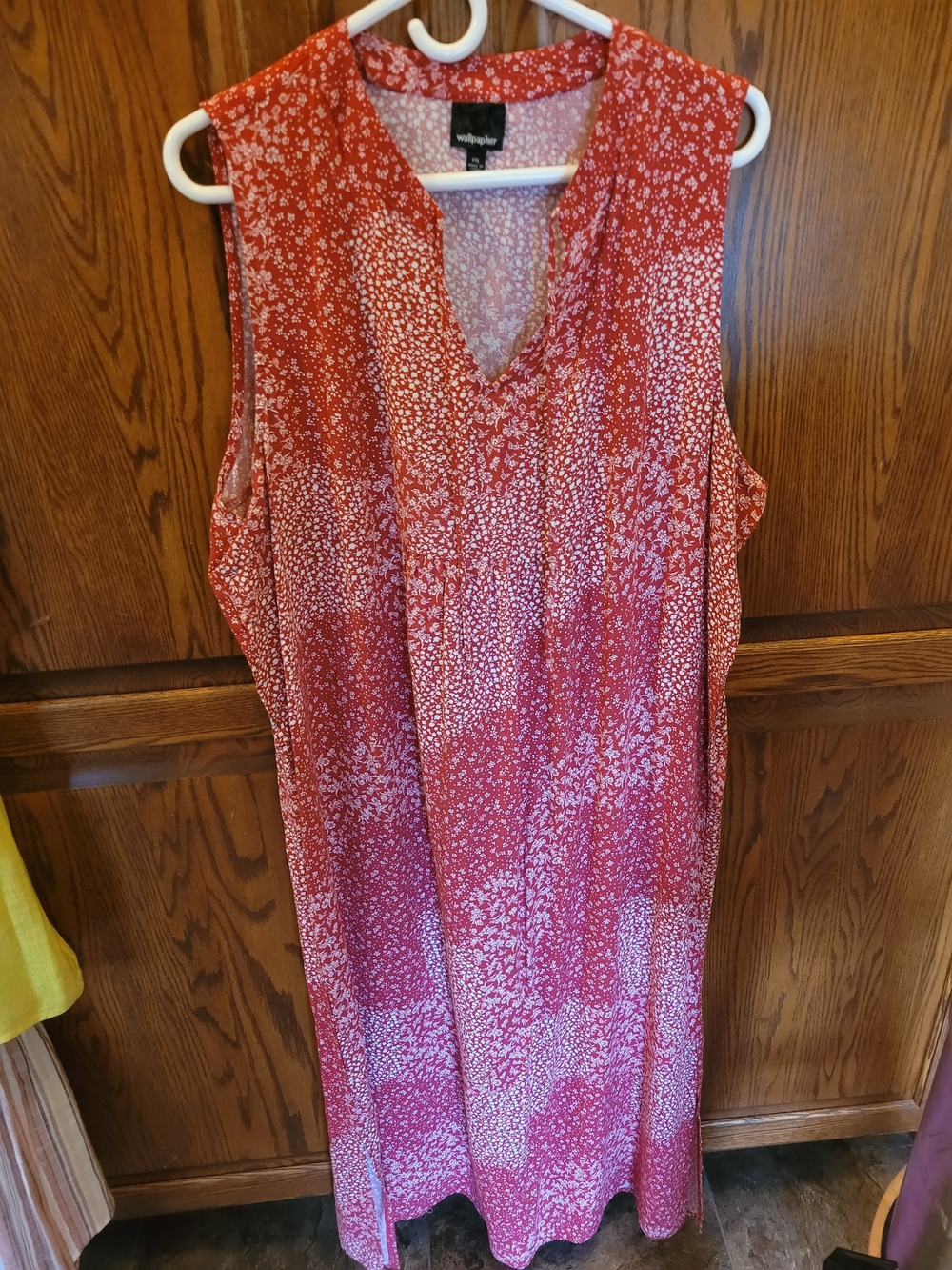 Wallpapher Sleeveless V-Neck Floral Maxi Dress in Red and White
